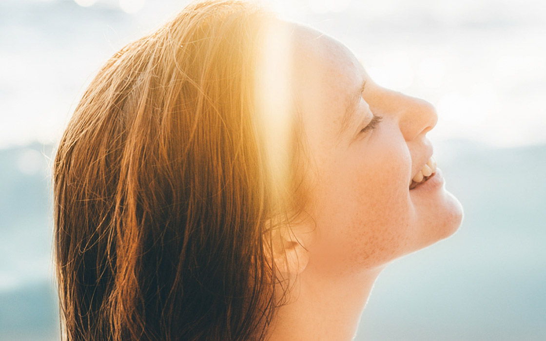 女性の本音に向き合い、心まで輝く商品の開発に取り組みます。