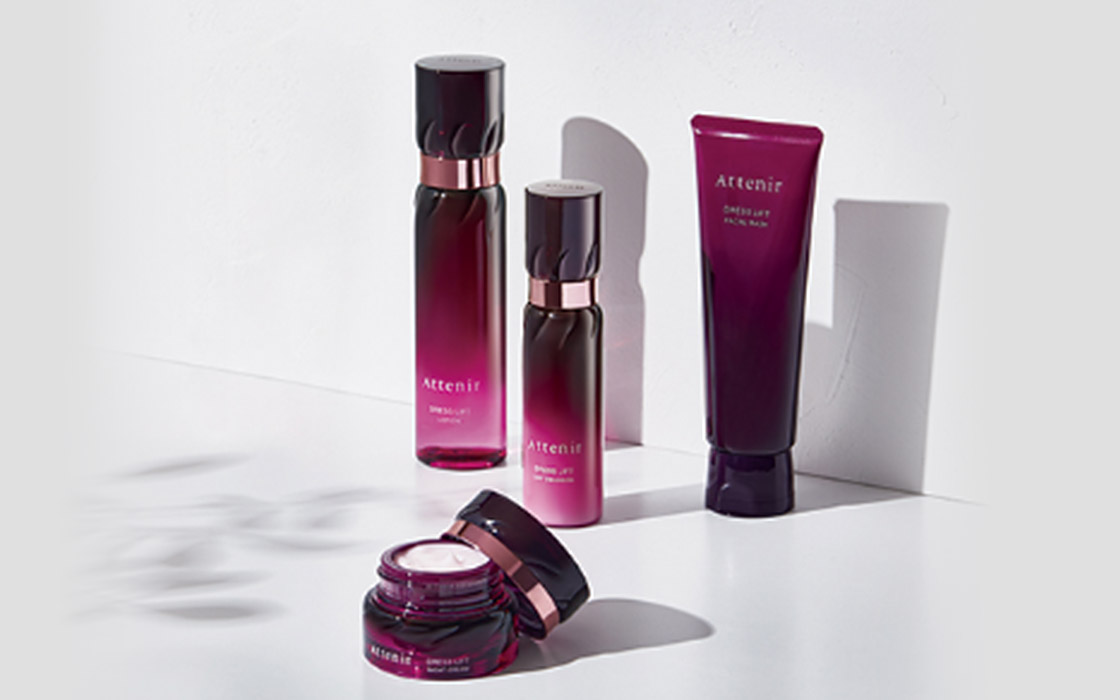 肌と向き合う時間を、自信をもたらす瞬間に