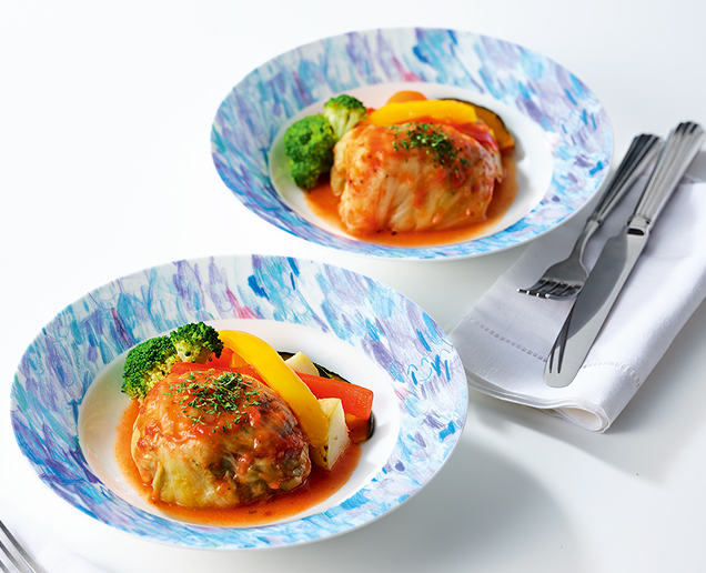 よくみると、にこちゃんの絵が入っていてアートもとてもかわいい！どんな食卓も華やかになるアートプレートでとてもお気に入りです！また、2枚セットなので、家族でも使いやすく嬉しいです。